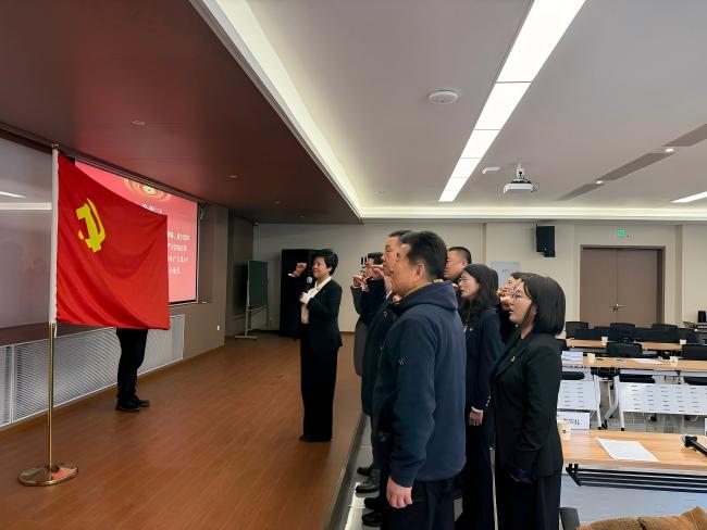 _cgi-bin_mmwebwx-bin_webwxgetmsgimg &MsgID=4189212093380300641&skey=@crypt_c9bc634d_eb013f3c3f35deb46a17997d433a30eb&mmweb_appid=wx_webfilehelper.jpg