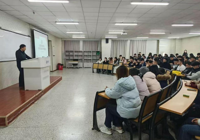 信息管理学院研究生学术诚信与学风建设专题会议顺利召开